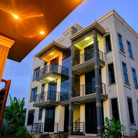 Hilltop Apartments Bwebajja エクステリア 写真